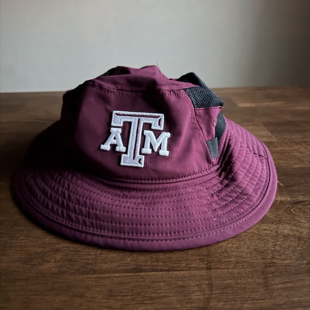 Texas A&M University Bucket Hat Size S/M Embroidered Logo Maroon Aeroready